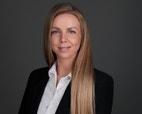 Bilde av megler Camilla Kaland Olset