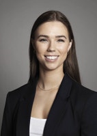 Bilde av megler Kathrine Birkeland