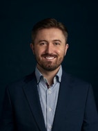 Bilde av megler Eirik Rotegård Rønning