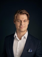 Bilde av megler Andreas Bock