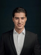 Bilde av megler Keyhan Ascari