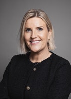 Bilde av megler Lise Alstad