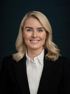 Bilde av megler Martine Mjåland