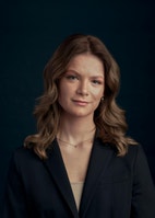 Bilde av megler Emilie Rønvik