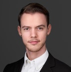 Bilde av megler Tage Pettersen