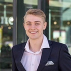 Bilde av megler Håkon Haugland