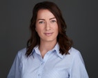 Bilde av megler Lise Mari Mulen