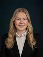 Bilde av megler Karoline Dovland