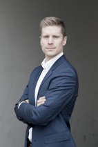 Bilde av megler Lasse Ullereng