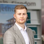 Bilde av megler Fredrik Gulbrandsen