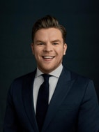 Bilde av megler Simon Aasen