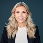 Bilde av megler Emilie Myren Ynnesdal
