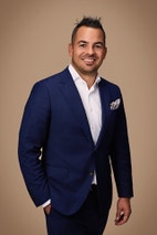 Bilde av megler Stian Sletten