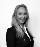 Bilde av megler Berit Hjelde