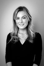 Bilde av megler Ingeborg Holten Hjemdal