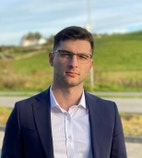 Bilde av megler Islam Shaipov