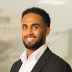 Bilde av megler Donat Tsegay