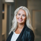 Bilde av megler Vivian Steensnæs