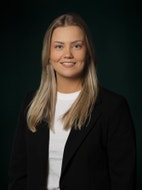 Bilde av megler Nina Selnes