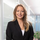 Bilde av megler Charlotte Koppervik