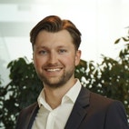 Bilde av megler Emil