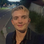 Bilde av megler Henry