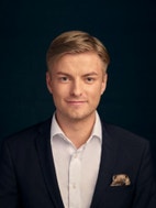 Bilde av megler Magnus Grasmo