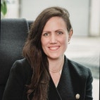 Bilde av megler Camilla Lindelid