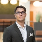 Bilde av megler Håkon Parelius Hellandsjø