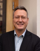 Bilde av megler Morten Jærv Wang