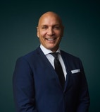 Bilde av megler Thomas Johnsen