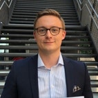 Bilde av megler Petter