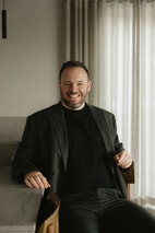 Bilde av megler Eivind Kalve