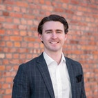 Bilde av megler Edvard Rossland