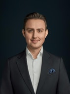 Bilde av megler Sebastian Dolve