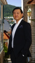 Bilde av megler Joakim Ellingsen Bøkenes
