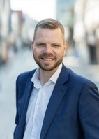 Bilde av megler Svend Tjelta