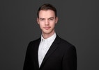 Bilde av megler Tage Pettersen