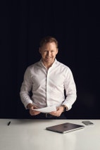 Bilde av megler Bastian Hesselberg Bjerke