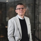 Bilde av megler Erik Stensland