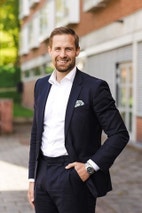 Bilde av megler Richard Løyning Arntsen