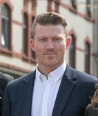 Bilde av megler Henrik Lien