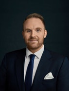 Bilde av megler Kim Rene Henne