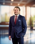 Bilde av megler Marius Tømmernes Klakegg