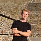 Bilde av megler Kristian