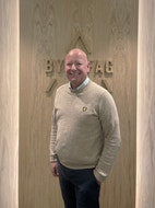 Bilde av megler Jostein Strand