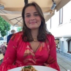 Bilde av megler Frida