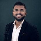 Bilde av megler Nirujan K Nathan