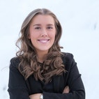 Bilde av megler Emilie Tautra