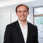 Bilde av megler Sebastian Oulie Brynhildsvoll